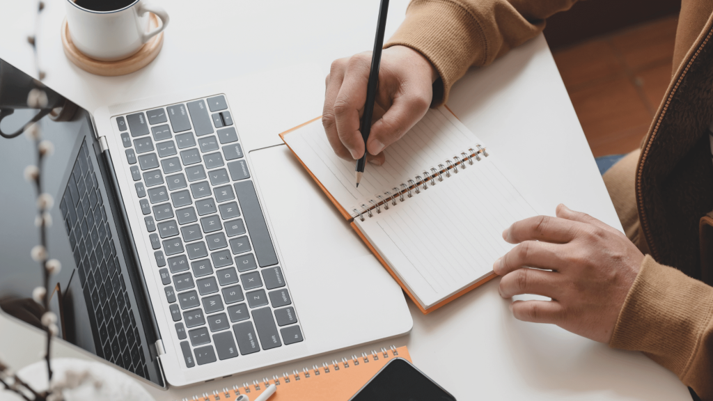 Freelance Writing from Home: Turn Your Creativity into Profit Home-Based Freelance Writing: Build a Profitable Content Career
